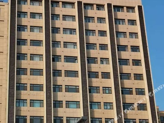 Home Inn Pebble Motel Hotel — hotel in Huangzhai