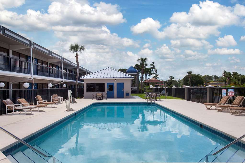 Travelodge by Wyndham Deltona - photo 9