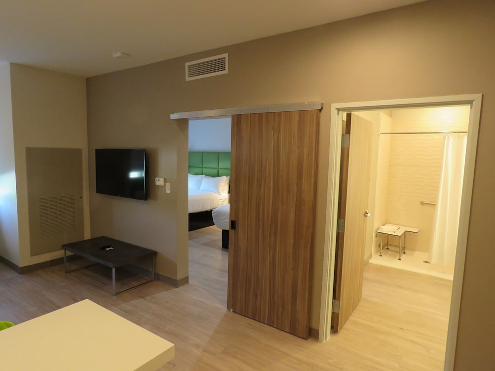 Wyndham Garden College Station - photo 25