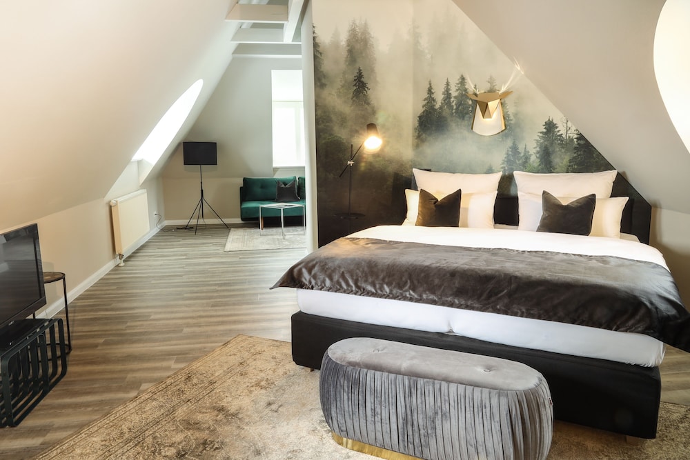 Meinsbur Boutique Hotel — 4-Star Luxury Hotel in Bendestorf, Germany