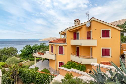 Apartment Smokvina — 5-Star Luxury Hotel in Punat, Croatia