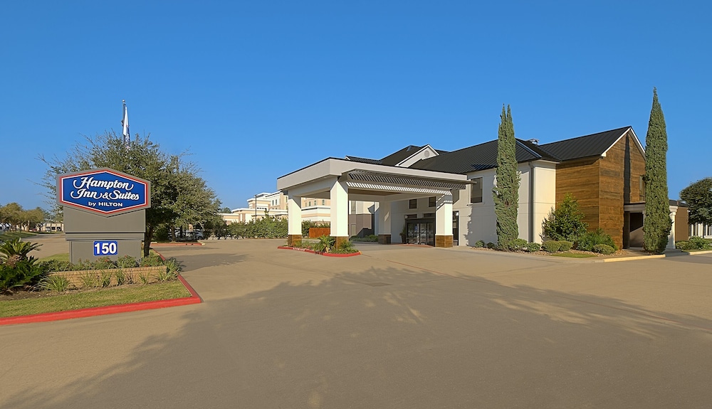 Hampton Inn & Suites Houston Cypress Station - photo 47
