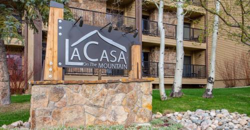 La Casa on the Mountain by Resort Lodging Company - photo 2