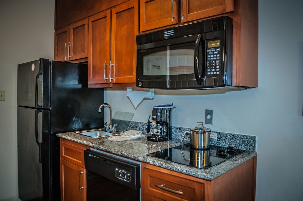 Candlewood Suites New Iberia by IHG - photo 30