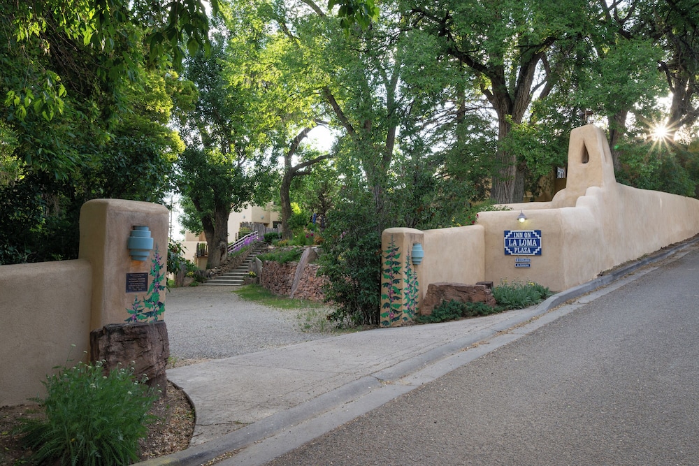 Inn on La Loma Plaza - photo 103