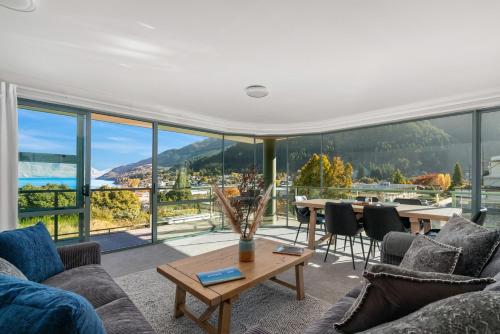 Atanga View — 4-Star Luxury Hotel in Queenstown, New Zealand