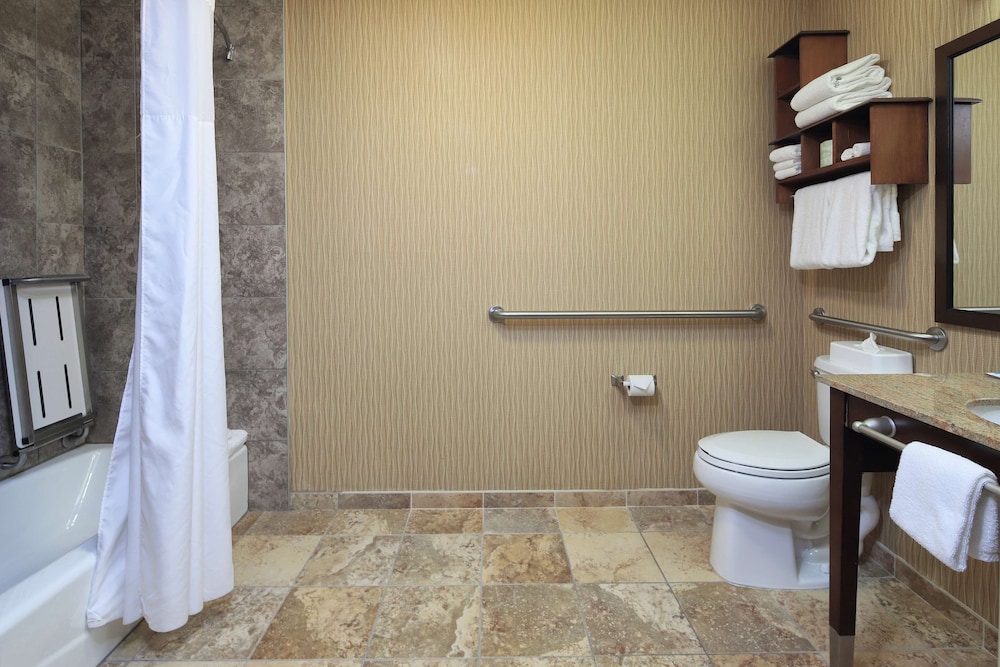 Hampton Inn & Suites Tucson Mall - photo 17
