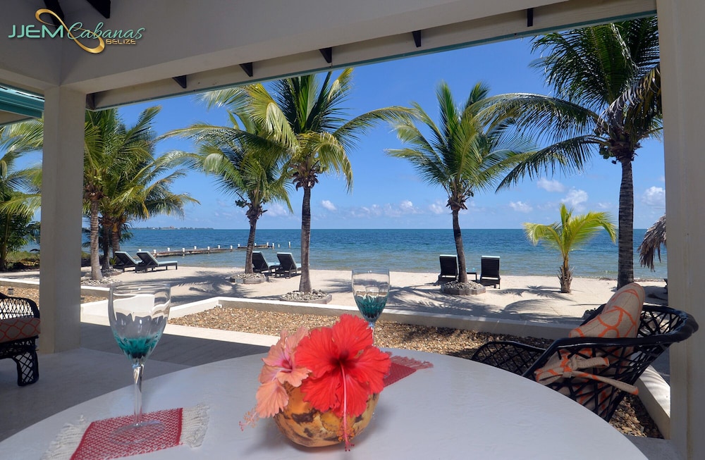 Jjem Cabanas in Placencia, Belize