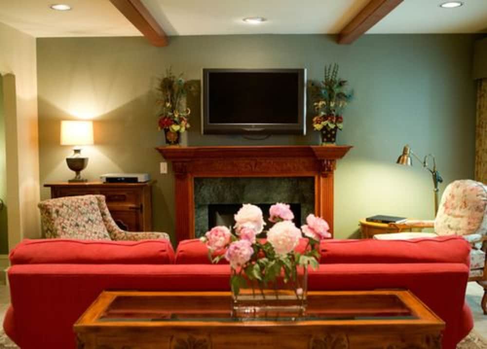 The Sanford House Inn & Spa - photo 6