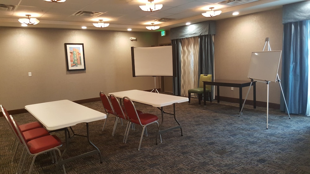 Holiday Inn Express & Suites Springville South Provo Area by IHG - photo 50