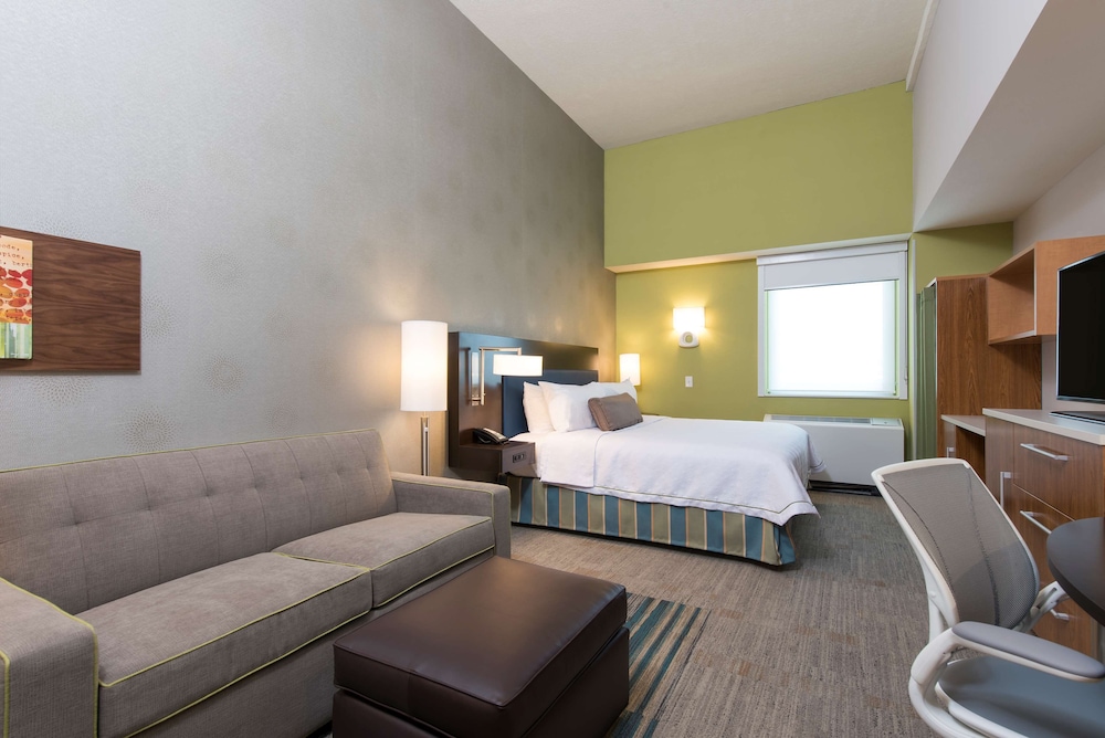 Home2 Suites by Hilton Indianapolis Downtown - photo 12