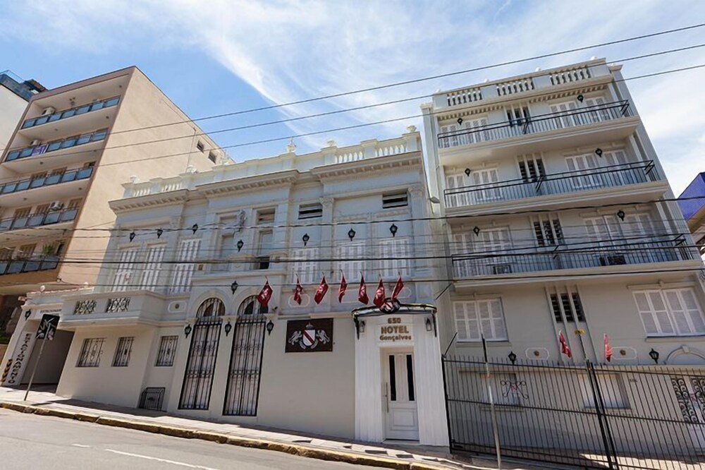 Hotel Goncalves — hotel in Porto Alegre