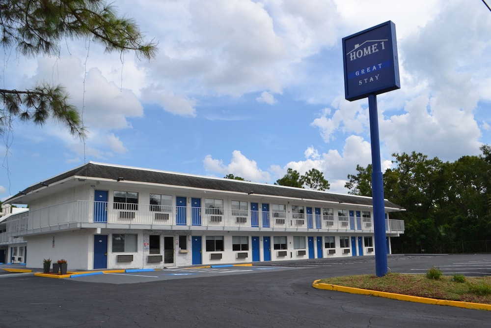 Knights Inn Jacksonville at Harts Rd - photo 11