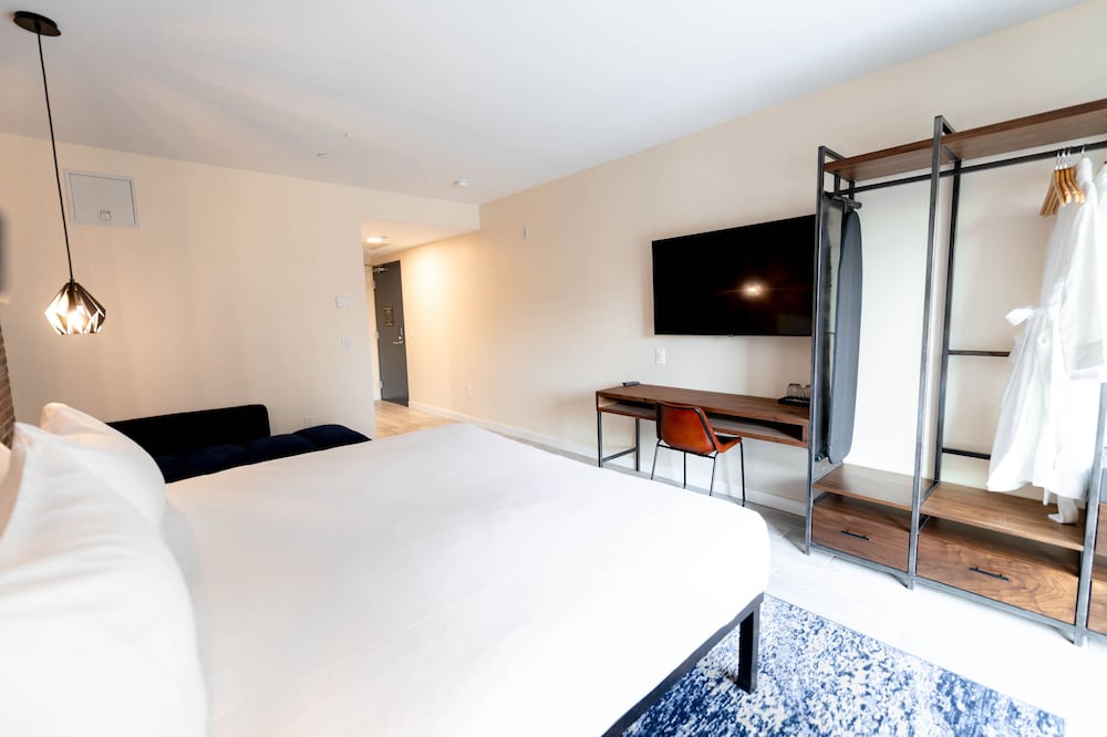 The Maj Hotel - photo 13