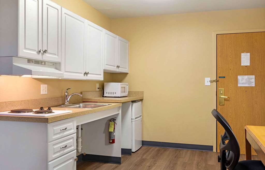Extended Stay America Suites Boston Waltham 32 4th Ave - photo 17