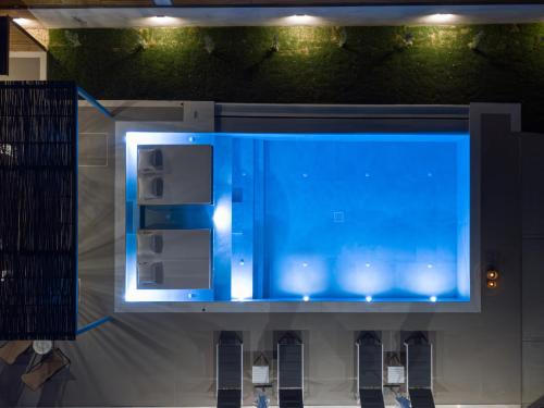 Xenia Relaxing Private Pool Villa & Hydromassage by MindYourVilla — 4-Star Luxury Hotel in Gaitanion, Greece