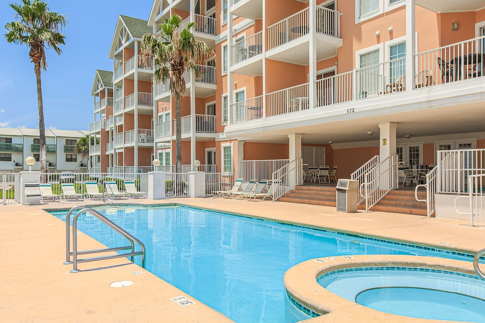 Direct Gulf Front Condo with Resort Pools with Hot Tubs Steps to Beach - photo 17