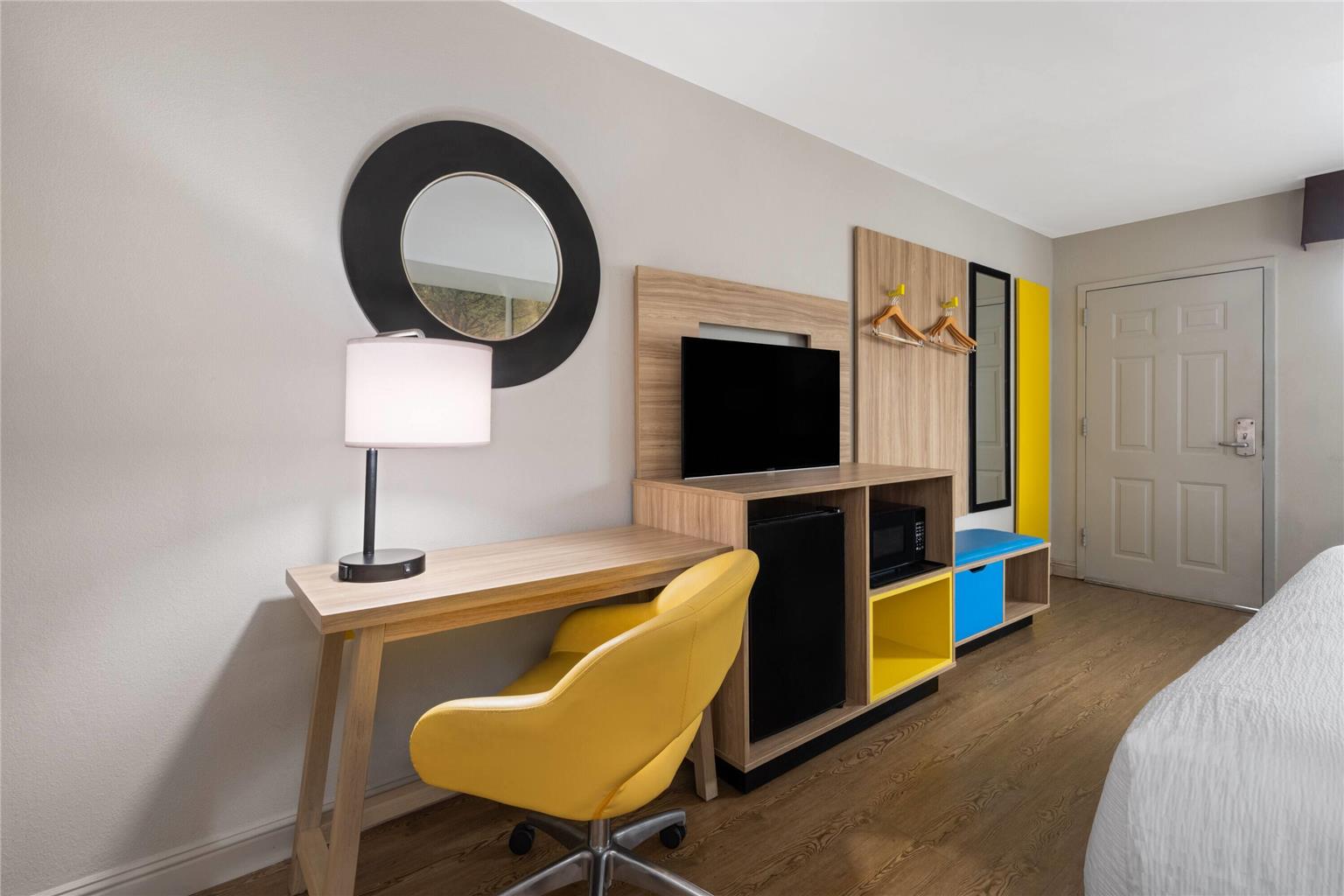 Days Inn by Wyndham Anderson - photo 22