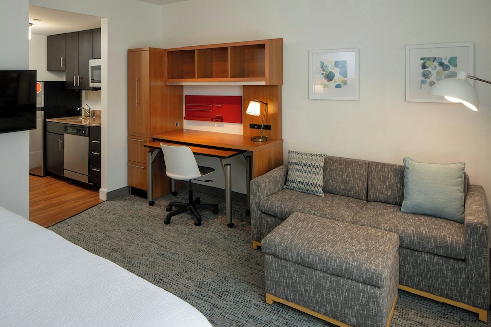 TownePlace Suites Huntsville West Redstone Gateway - photo 9