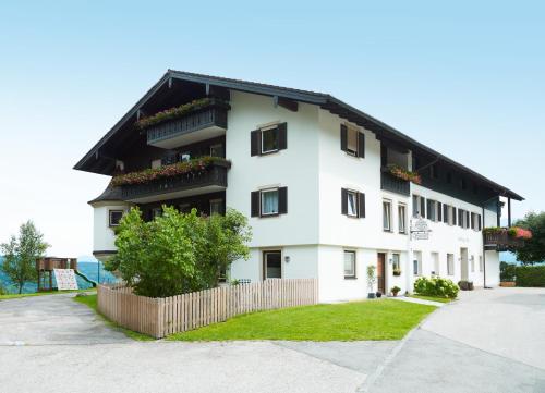 Hölbinger Alm Apartments — 4-Star Luxury Hotel in Teisendorf, Germany