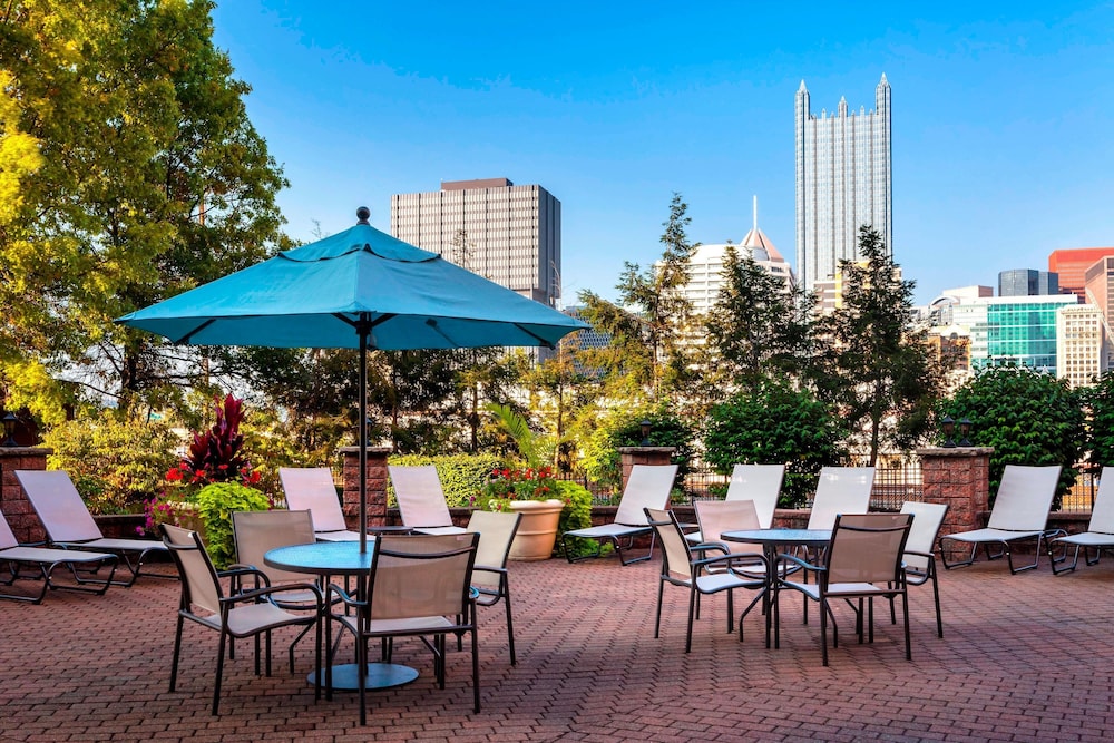 Sheraton Pittsburgh Hotel at Station Square - photo 58