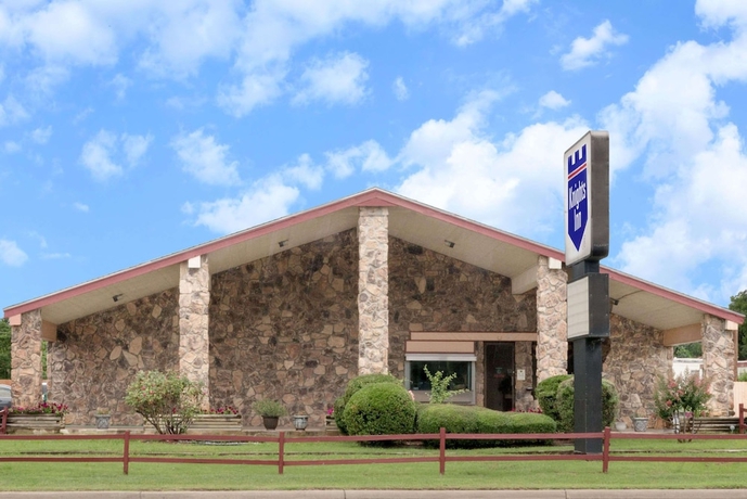 Post Oak Inn - photo 2