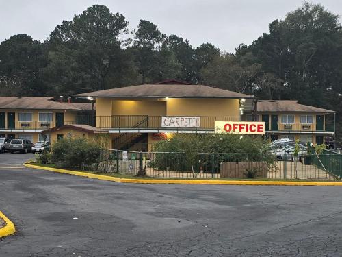 Carpet Inn - featured photo