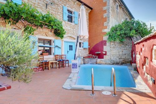 Villa Donatella — 4-Star Luxury Hotel in Svetvincenat, Croatia