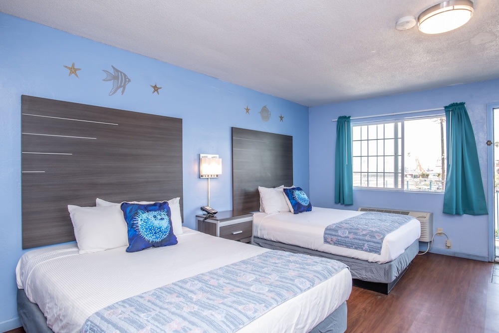 Aqua Breeze Inn - photo 58