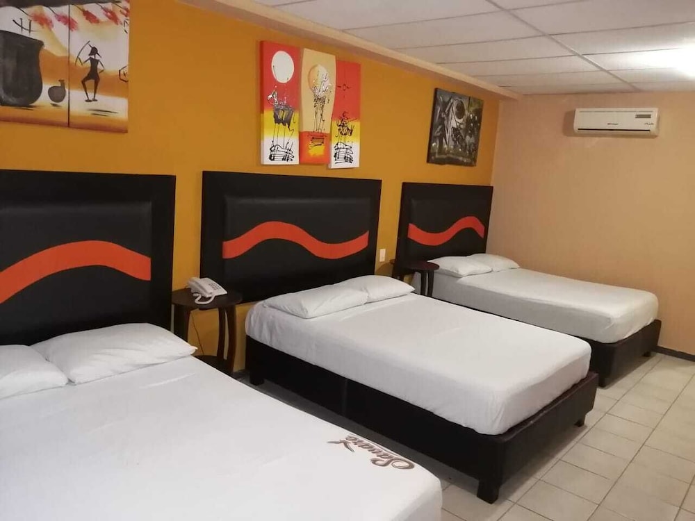 Hotel Savaro