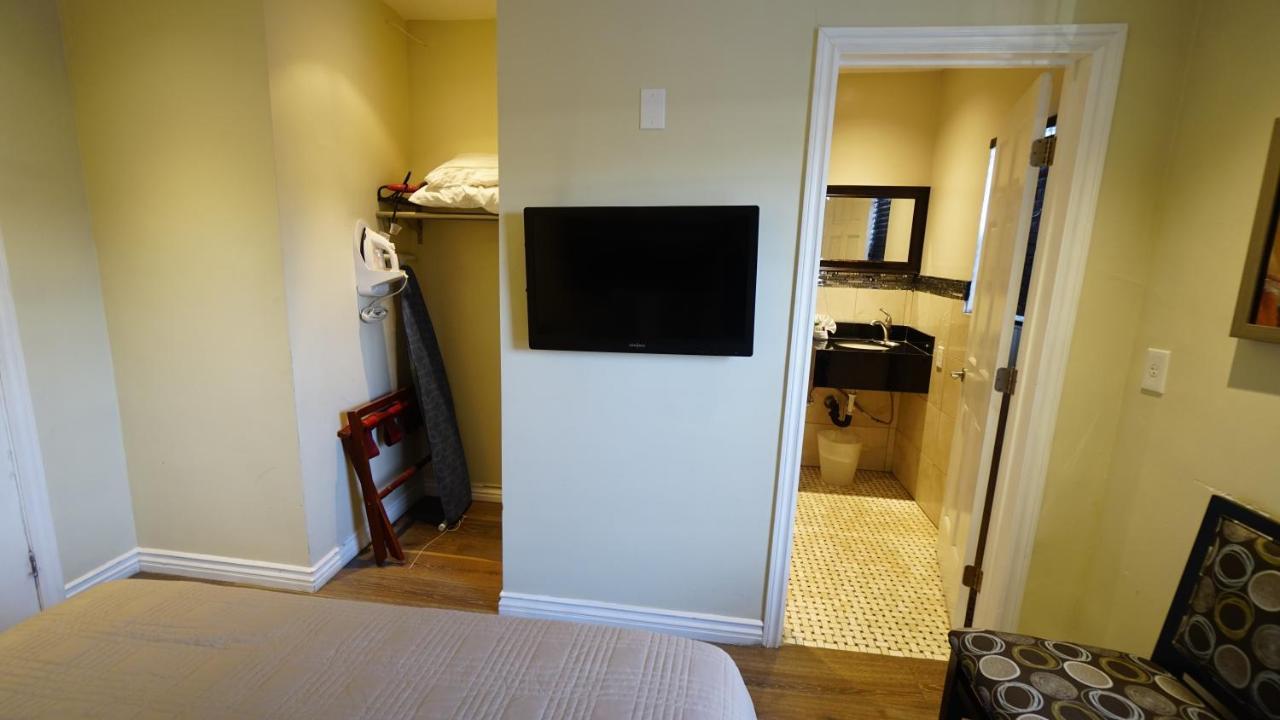 Trylon Hotel Hollywood - photo 18