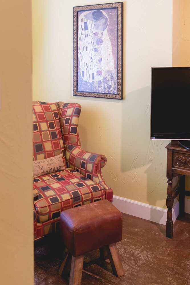 High Cotton Inn - photo 45