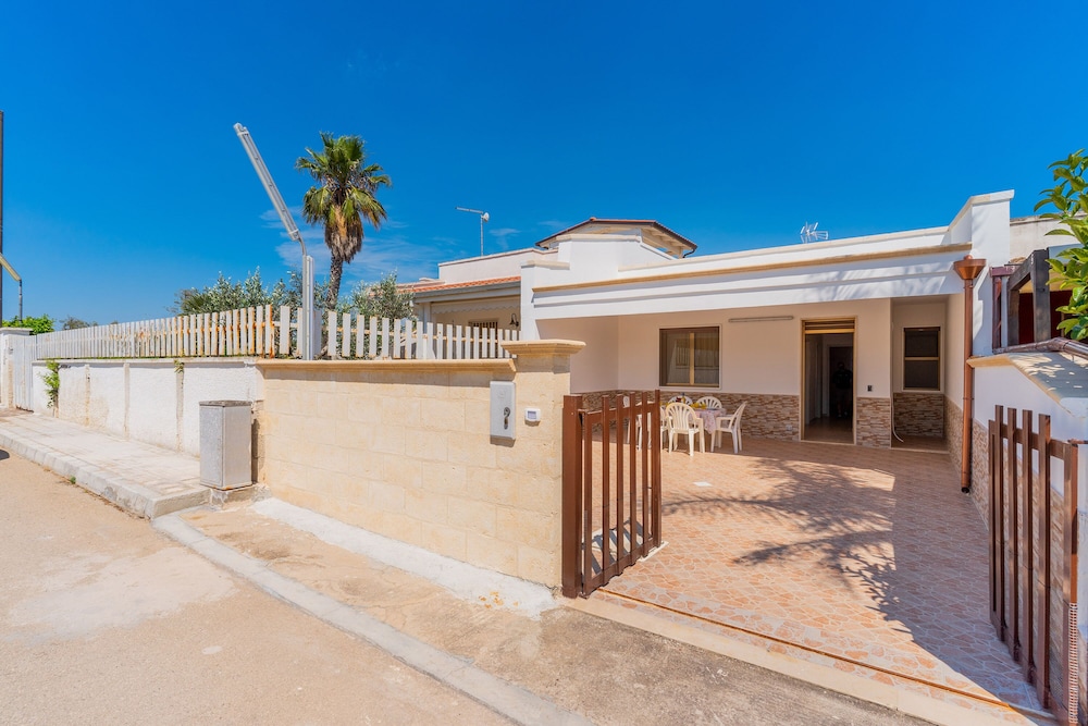 3050 Villino Melissa by Barbarhouse in Porto Cesareo, Italy