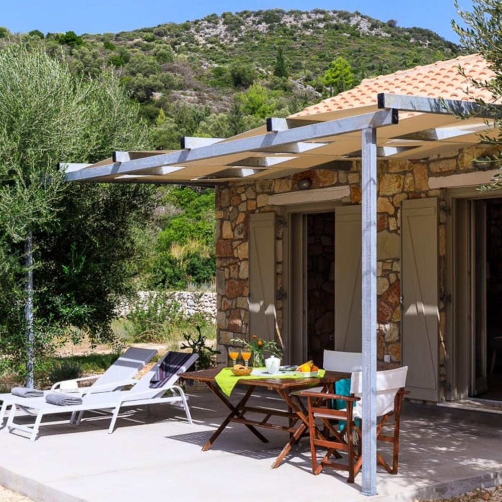 Loutsa Waterside in Vathy — Ithaki — photo 3