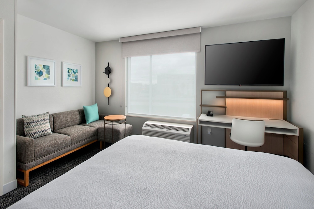 TownePlace Suites by Marriott Portland Airport ME - photo 7
