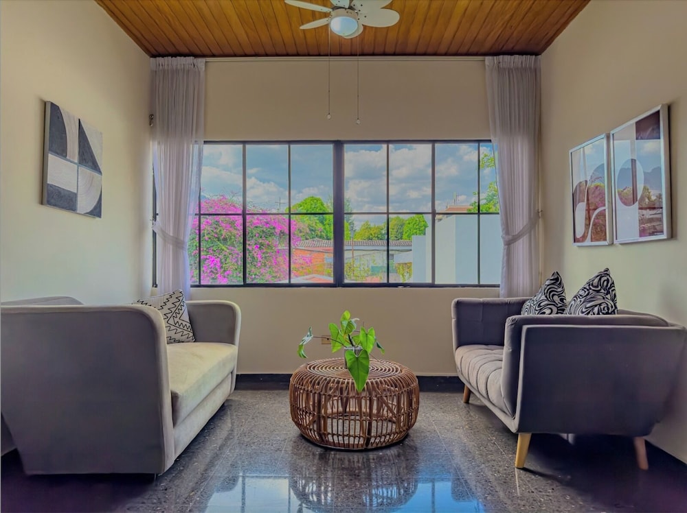 Cardedeu Suites in San Salvador, El Salvador