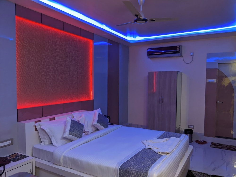 Goroomgo Gokul Raj Madhubani in Madhubani, India