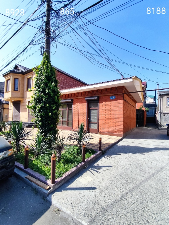 V Samom Tsentre Makhachkaly Chastny Dom in Makhachkala, Russia