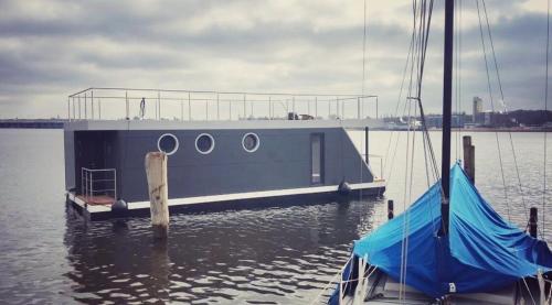 Aurora — Luebeck