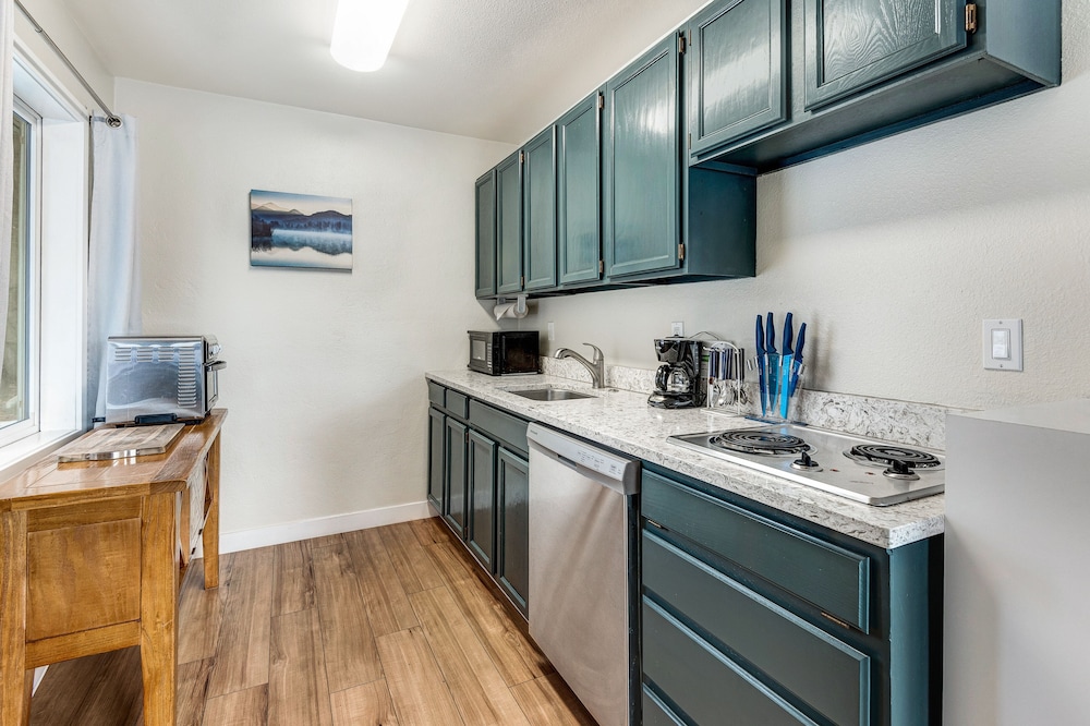 Bend Riverside Inn & Suites - photo 13