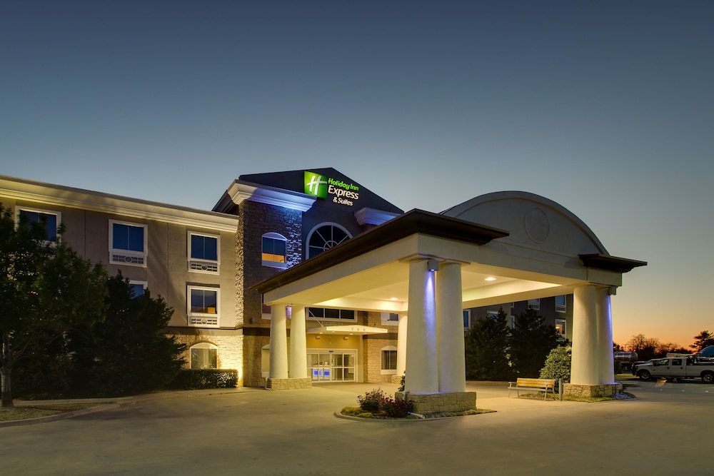 Holiday Inn Express Hotel & Suites Vernon College Area an IHG Hotel - featured photo