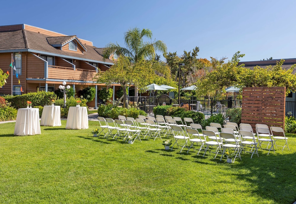 Seacliff Inn Aptos Tapestry Collection by Hilton - photo 74