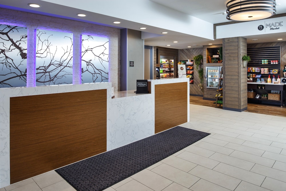DoubleTree by Hilton Neenah - photo 8