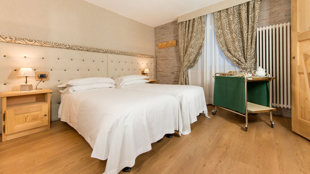 Hotel Edelweiss 3 Stelle Superior in Valtournenche, Italy