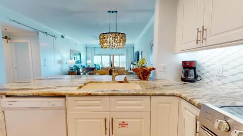 Beach Manor 0310 - photo 13