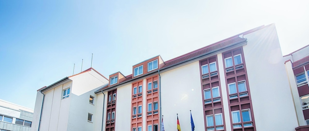 ACHAT Hotel Neustadt an der Weinstraße - carbon neutral hotel in Neustadt