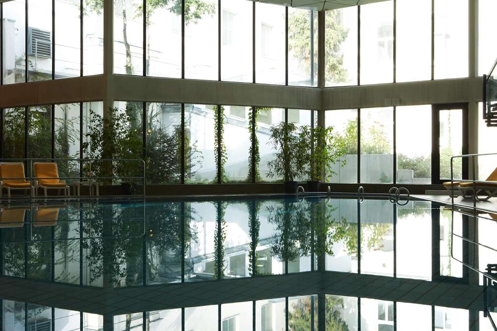 Steigenberger Hotel Bad Neuenahr, Germany - thermal indoor pool