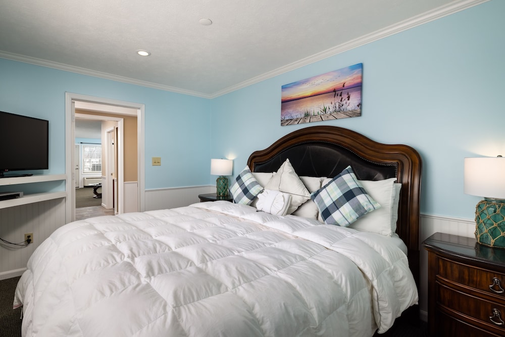 Old Harbor Inn - photo 136