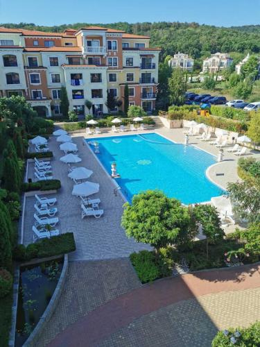 Lily Beach Apartment 408A — 4-Star Luxury Hotel in Sozopol, Bulgaria