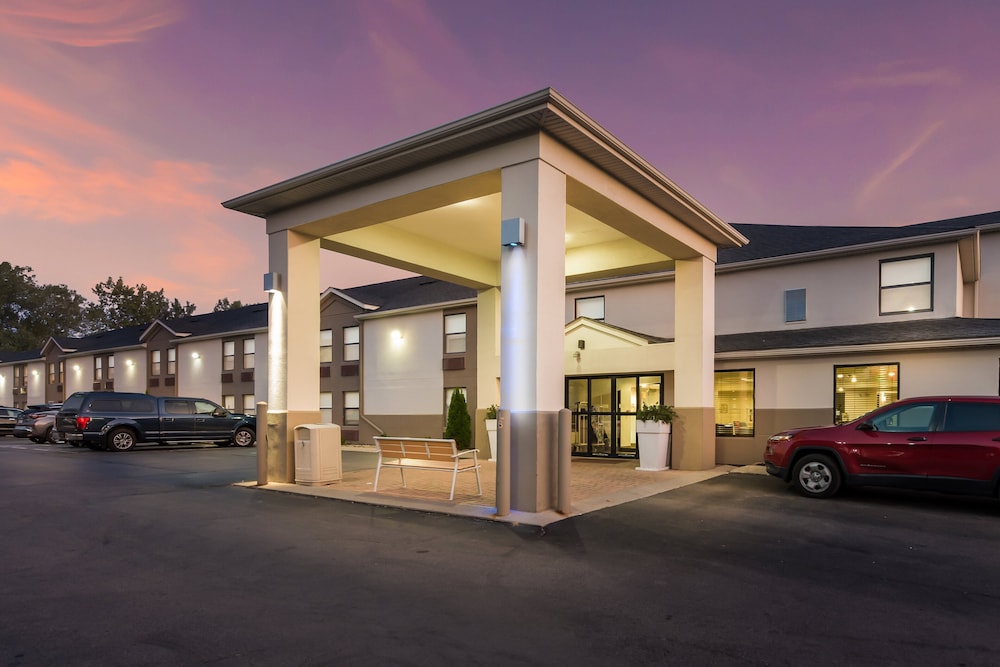 Holiday Inn Express London by IHG - photo 62